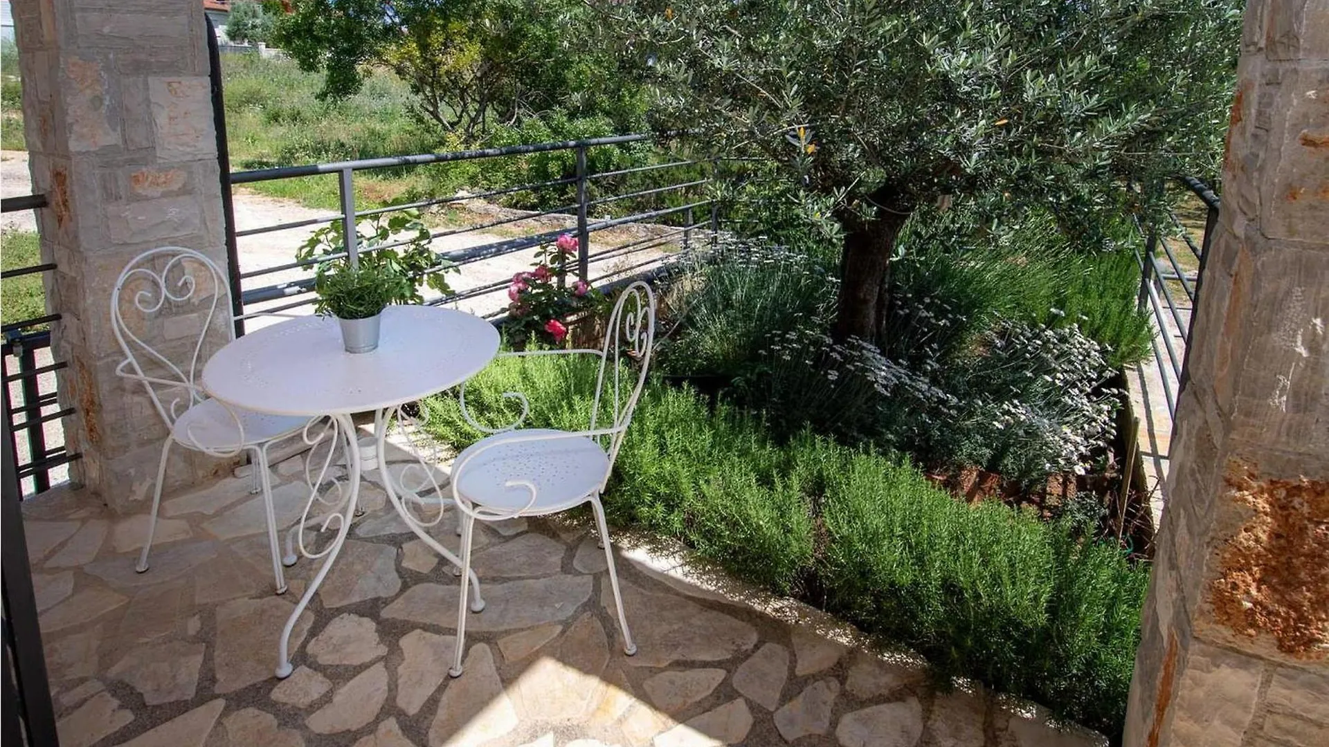Villa Valencan 2 Mednjan